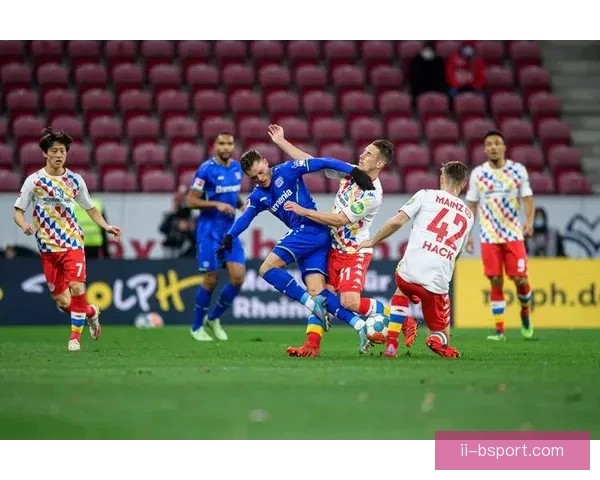 希克替补惊艳登场再度完成绝杀赢得全场瞩目